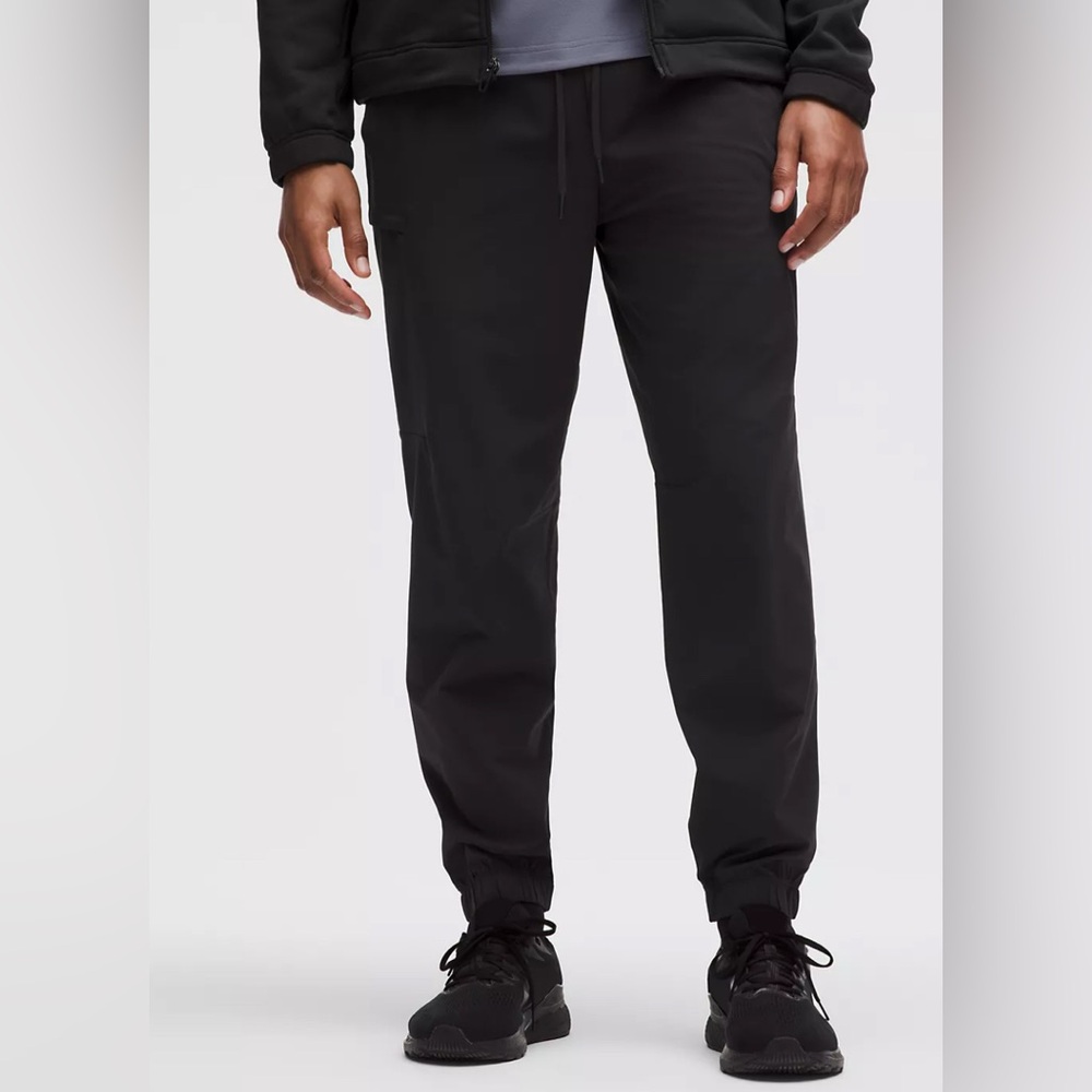 NWOT lululemon Zeroed In Classic-Fit Cargo Jogger *Regular